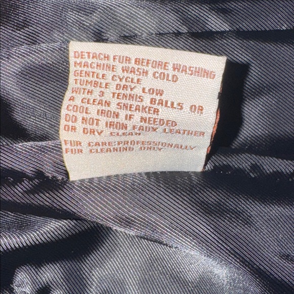 Michael Kors Black Quilted Puffer Jacket with Brown Fur animal Trim - Picture 5 of 12